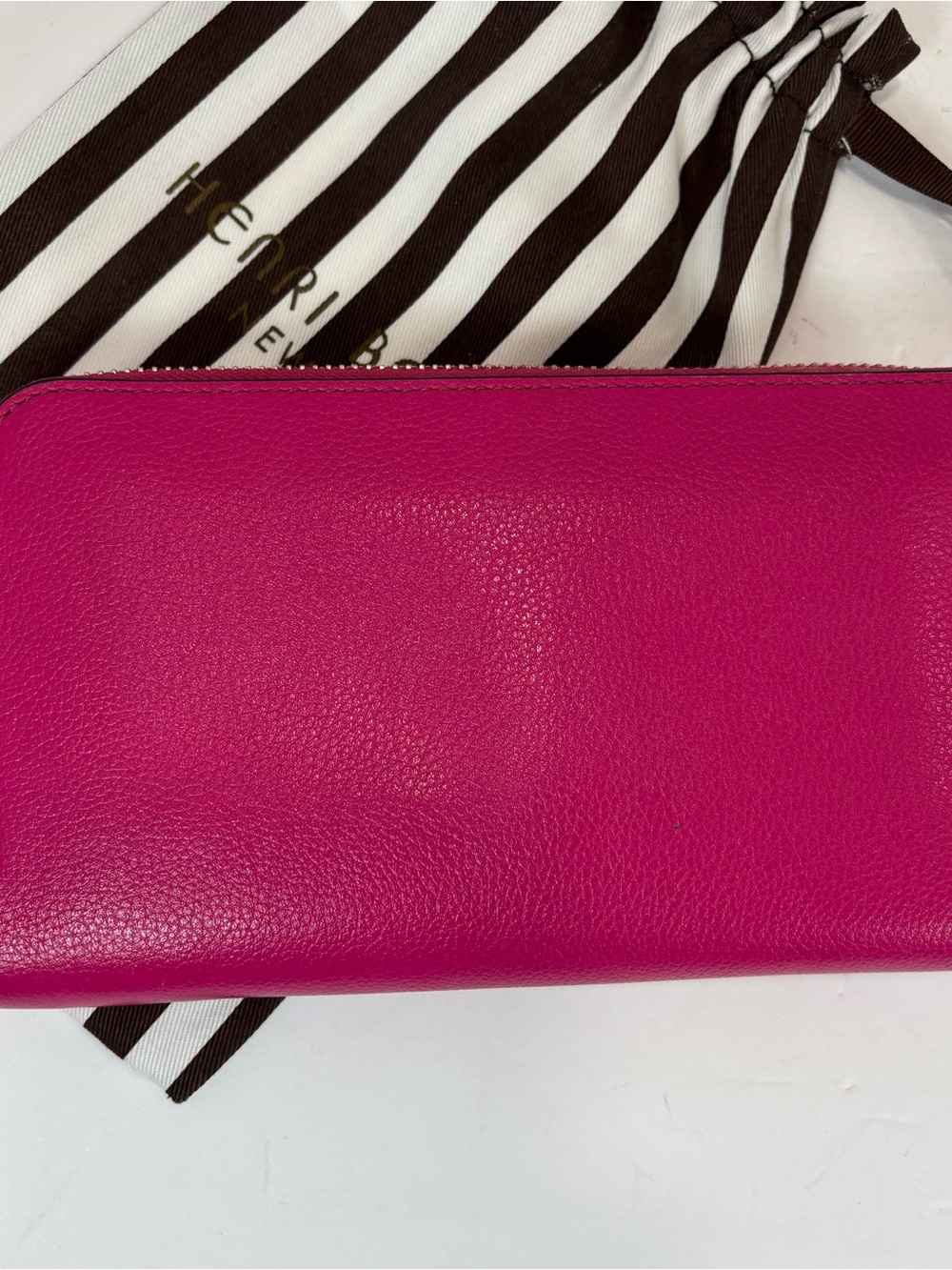 Henri Bendel Bifold Wallet Card Holder Sofiano Leather Fuchsia Pink-Never Used - Picture 4 of 9